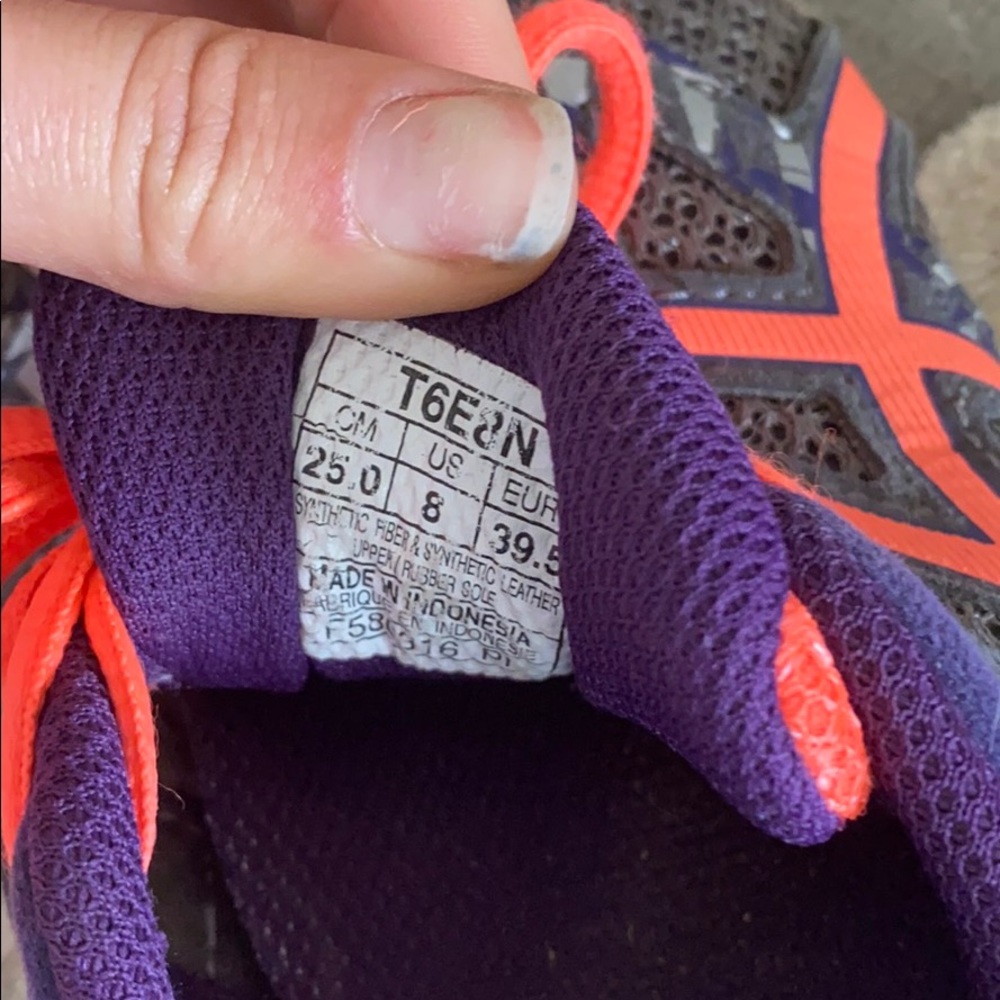 ASICS - Picture 4 of 4